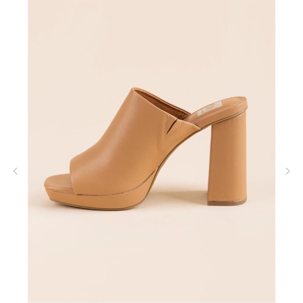 DV Dolce Vita  Perla Square-Toe Cushioned Platform Sandals in Caramel Size 7 NIB